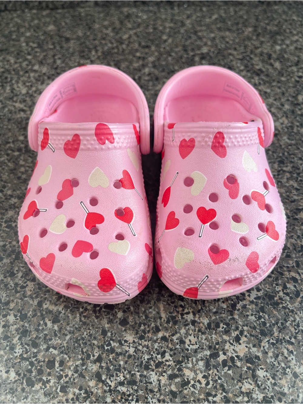 Crocs Kids Pink Heart-Print Clog Shoes size 6